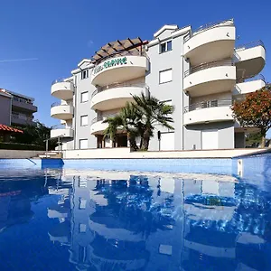 https://villa-gravic-2.hotelinzadar.com