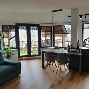 Modern Floor Loft With Balcony , Budapest Ungheria